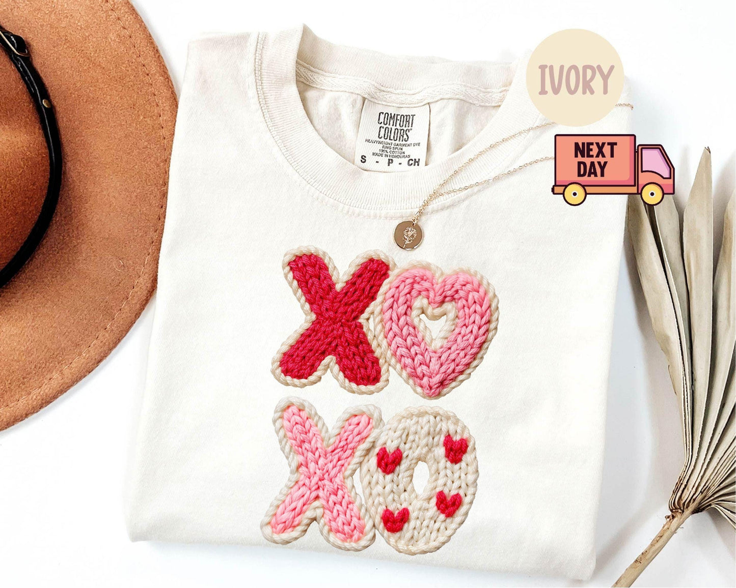 Comfort Colors® Faux Yarn XOXO Shirt, Coquette Bow Valentines T-Shirt, Valentines Day Shirt, Womens Valentine Shirt, Valentine's Day Gift