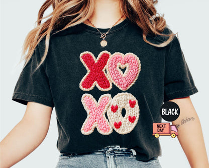 Comfort Colors® Faux Yarn XOXO Shirt, Coquette Bow Valentines T-Shirt, Valentines Day Shirt, Womens Valentine Shirt, Valentine's Day Gift